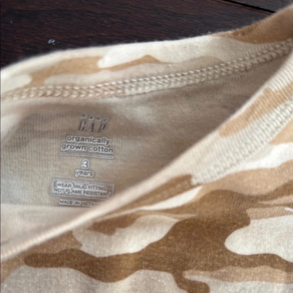 Baby GAP Gender Neutral Comfy Cozy Cotton Camo Print Pajamas!